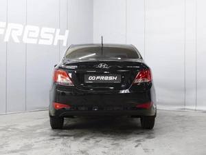 Седан Hyundai Solaris 2016 года, 870777 рублей, Омск