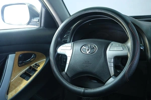 Седан Toyota Camry 2007 года, 999000 рублей, Омск