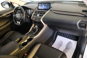 Внедорожник Lexus NX 2015 года, 3449000 рублей, Омск