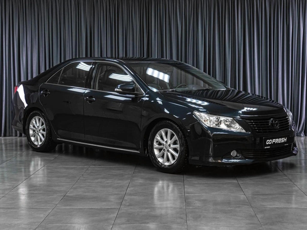 Седан Toyota Camry 2012 года, 1549000 рублей, Тюмень