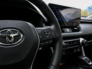 Внедорожник Toyota RAV4 2024 года, 3785000 рублей, Волгоград