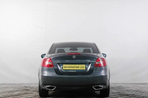 Седан Suzuki Kizashi 2010 года, 949000 рублей, Кемерово