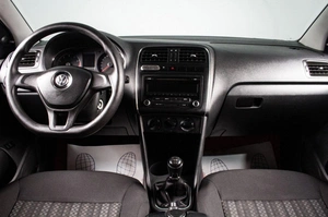 Седан Volkswagen Polo 2019 года, 869000 рублей, Сургут