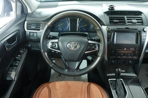 Седан Toyota Camry 2016 года, 1989000 рублей, Омск