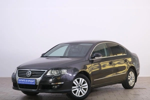 Седан Volkswagen Passat 2008 года, 779000 рублей, Омск
