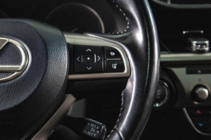 Седан Lexus ES 2017 года, 3119000 рублей, Сургут