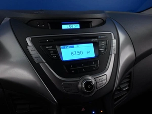 Седан Hyundai Elantra 2012 года, 868999 рублей, Москва