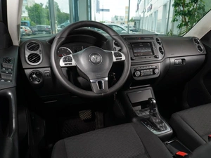 Внедорожник Volkswagen Tiguan 2013 года, 1177000 рублей, Тверь