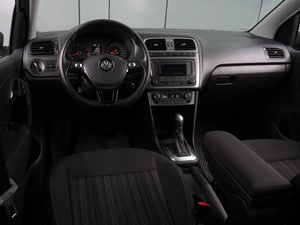 Седан Volkswagen Polo 2019 года, 1299000 рублей, Воронеж