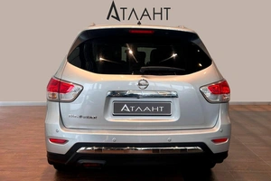 Внедорожник Nissan Pathfinder 2015 года, 1949000 рублей, Красноярск