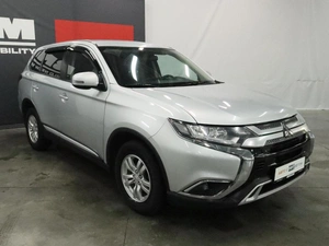Внедорожник Mitsubishi Outlander 2018 года, 2010000 рублей, Курск