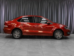 Седан Volkswagen Polo 2016 года, 1155000 рублей, Тюмень