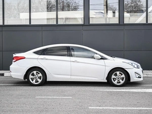 Седан Hyundai i40 2013 года, 1099000 рублей, Кирилловка