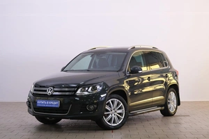 Внедорожник Volkswagen Tiguan 2015 года, 1849000 рублей, Омск