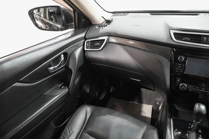 Внедорожник Nissan X-Trail 2016 года, 1699000 рублей, Новокузнецк