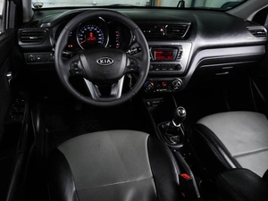 Седан Kia Rio 2011 года, 929000 рублей, Воронеж