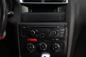 Хетчбэк Citroen C4 2011 года, 579000 рублей, Новосибирск