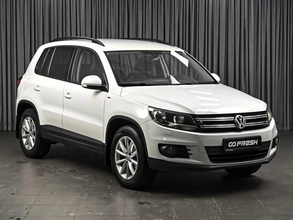 Внедорожник Volkswagen Tiguan 2016 года, 1768000 рублей, Ставрополь