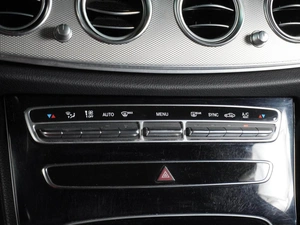 Седан Mercedes-benz E-класс 2018 года, 2704000 рублей, Воронеж