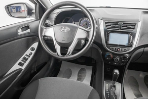 Седан Hyundai Solaris 2013 года, 849000 рублей, Барнаул