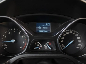Хетчбэк Ford Focus 2012 года, 830000 рублей, Омск