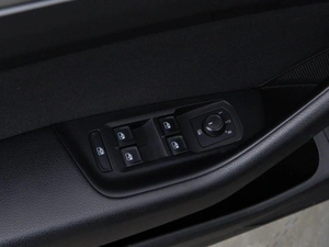 Седан Volkswagen Passat 2019 года, 1719050 рублей, Москва