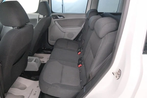 Внедорожник Skoda Yeti 2011 года, 959000 рублей, Красноярск