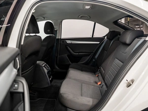 Лифтбек Skoda Octavia 2015 года, 1450000 рублей, Красноярск