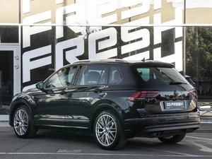Внедорожник Volkswagen Tiguan 2018 года, 2490000 рублей, Волгоград