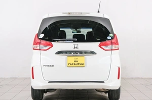 Минивэн Honda Freed 2017 года, 1389000 рублей, Красноярск