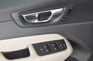 Внедорожник Volvo XC60 2025 года, 6269000 рублей, Красноярск