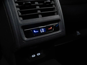 Универсал Volkswagen Golf R 2021 года, 5399077 рублей, Москва