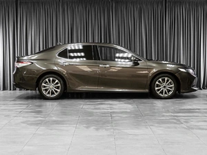 Седан Toyota Camry 2018 года, 2679000 рублей, Тюмень
