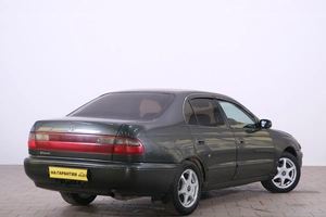 Седан Toyota Corona 1992 года, 319000 рублей, Омск