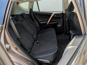 Внедорожник Toyota RAV4 2016 года, 2190000 рублей, Краснодар