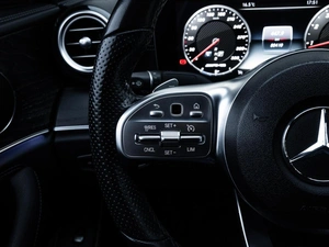 Седан Mercedes-benz E-класс 2019 года, 2998000 рублей, Ставрополь