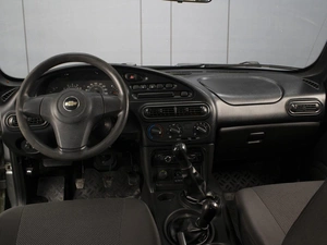 Внедорожник Chevrolet Niva 2012 года, 520000 рублей, Омск