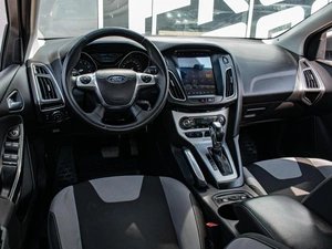 Седан Ford Focus 2013 года, 998000 рублей, Краснодар
