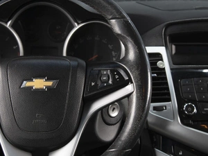 Седан Chevrolet Cruze 2011 года, 678125 рублей, Омск