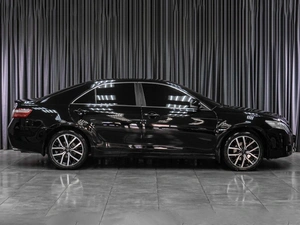 Седан Toyota Camry 2010 года, 1329000 рублей, Тюмень