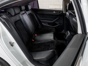 Седан Volkswagen Passat 2017 года, 2219000 рублей, Краснодар