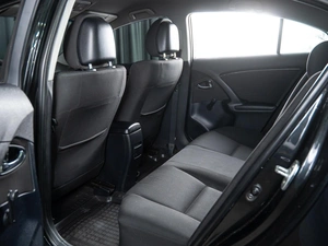 Седан Toyota Avensis 2010 года, 980000 рублей, Волгоград