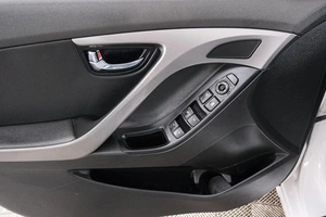 Седан Hyundai Avante 2011 года, 1199000 рублей, Красноярск