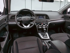 Седан Hyundai Elantra 2019 года, 1290000 рублей, Краснодар