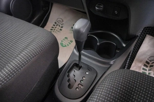 Хетчбэк Toyota Vitz 2019 года, 1119000 рублей, Красноярск