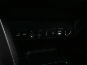 Внедорожник Toyota RAV4 2016 года, 2535000 рублей, Аксай