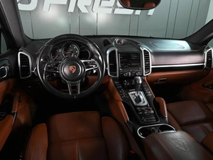 Внедорожник Porsche Cayenne 2016 года, 4249000 рублей, Аксай