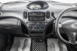Минивэн Toyota Funcargo 2003 года, 289000 рублей, Барнаул