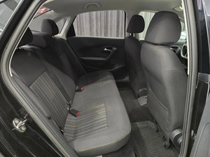 Седан Volkswagen Polo 2015 года, 899000 рублей, Красноярск