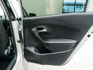 Седан Volkswagen Polo 2010 года, 760000 рублей, Красноярск
